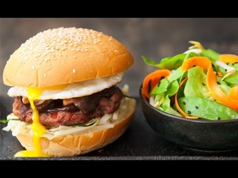 Cách làm món hamburger thịt heo ngon cho cả nhà